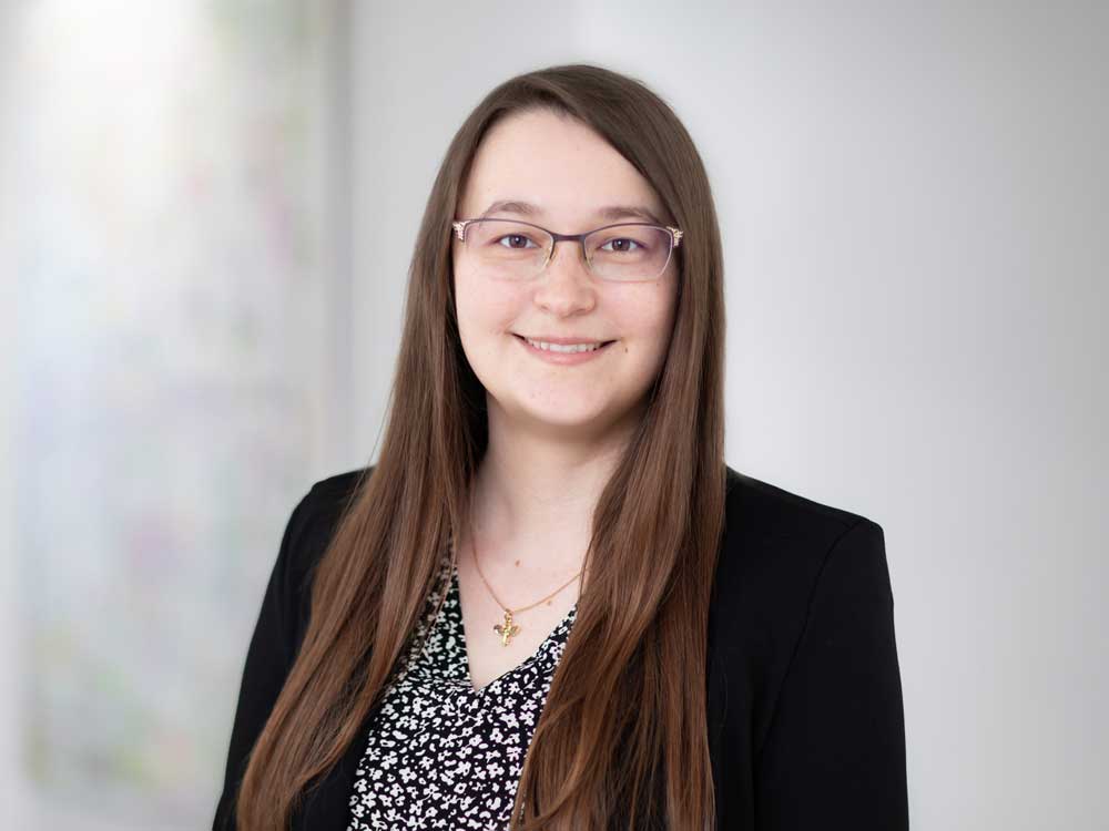 Porträt von Sarah Reinders, Organisation, Prozesse und Controlling - LAUREUS AG PRIVAT FINANZ