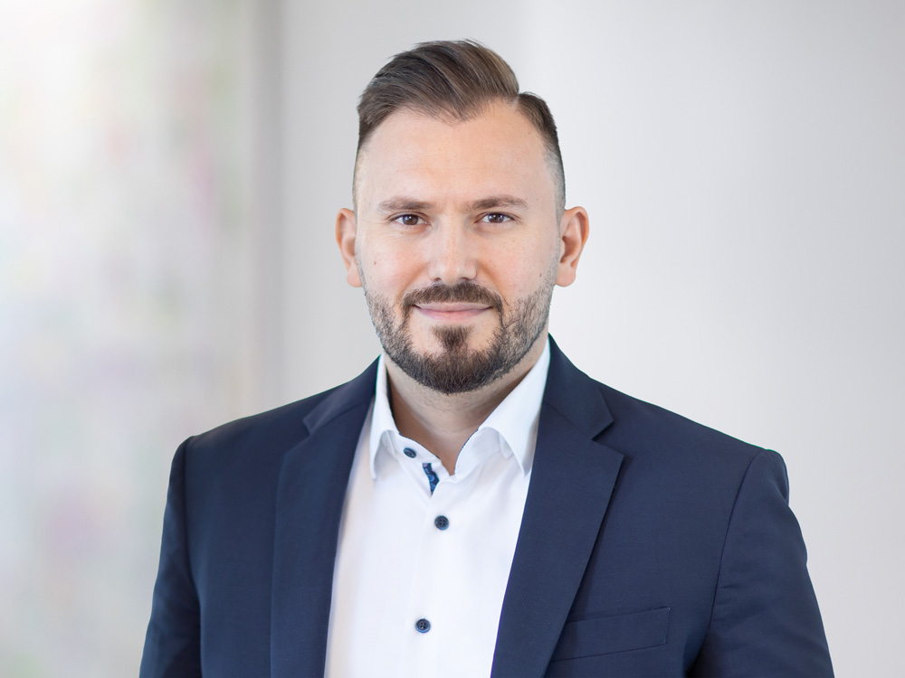 Porträt von Nermin Aliti, Leiter Fonds Advisory - LAUREUS AG PRIVAT FINANZ