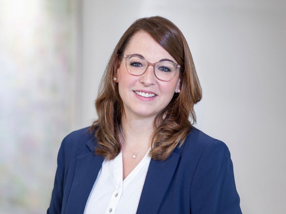 Porträt von Miriam Schmitter, Vorstandssekretariat & Unternehmensservice - LAUREUS AG PRIVAT FINANZ